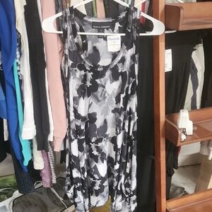 Isabella Rodriguez Black and White Sleeveless Top